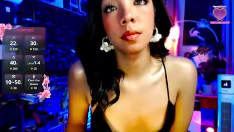 Snapshot of louisassy chatting on June 18, 2026, 3:18 am Louisa online show from June 18, 2026, 3:18 am