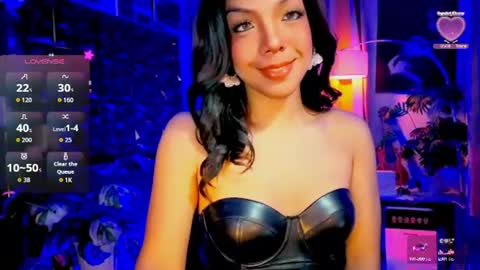 Snapshot of louisassy chatting on July 6, 2026, 3:14 am Louisa online show from July 6, 2026, 3:14 am