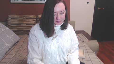 Louise Love online show from December 12, 2024, 8:43 pm