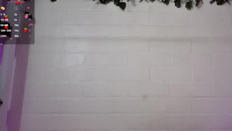 Snapshot of louise_nails chatting on May 13, 2026, 6:38 pm LouIse online show from May 13, 2026, 6:38 pm