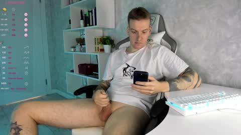 Louis  online show from January 15, 2025, 3:39 pm