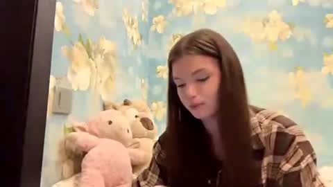Sasha online show from June 18, 2026, 4:44 pm