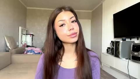 Snapshot of louiswawrzyniak chatting on May 2, 2026, 7:24 am Flora online show from May 2, 2026, 7:24 am
