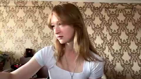 Snapshot of louracryderman chatting on August 8, 2026, 2:03 am louracryderman online show from August 8, 2026, 2:03 am