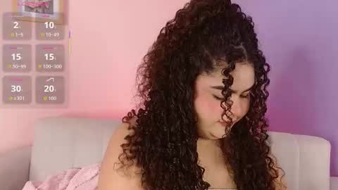 lourdes_moon22 online show from November 6, 2025, 12:06 pm