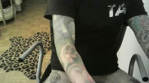 Guapito online show from December 2, 2025, 11:59 am