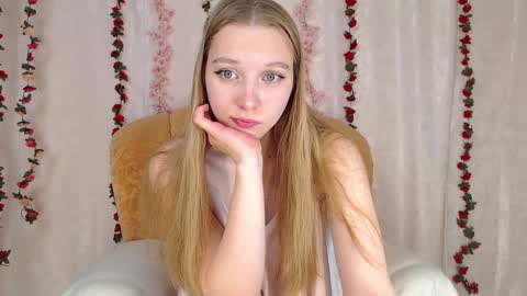 love bella  online show from December 4, 2024, 9:51 am