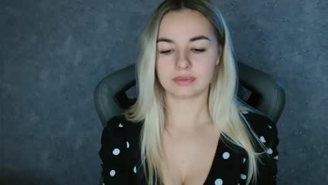 Megane online show from February 7, 2025, 8:11 am