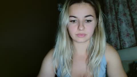 Megane online show from September 19, 2025, 8:31 pm