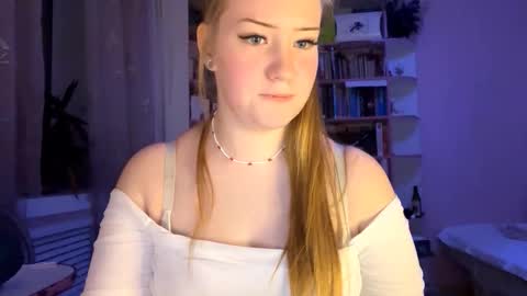 Megan online show from September 21, 2025, 10:22 pm