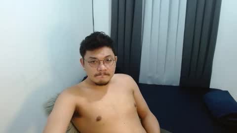 love_hottieh online show from November 5, 2025, 8:03 am