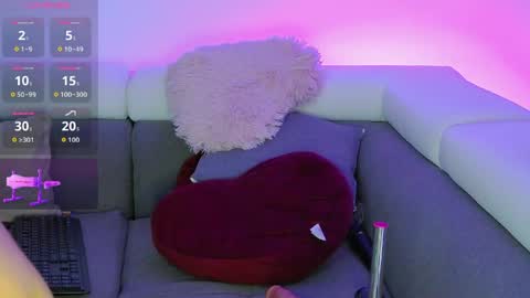 Snapshot of love_kyliee chatting on April 7, 2026, 1:17 am love_kyliee online show from April 7, 2026, 1:17 am