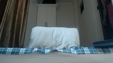 Snapshot of love_to_cum_4u chatting on June 5, 2026, 6:52 am Trisha online show from June 5, 2026, 6:52 am