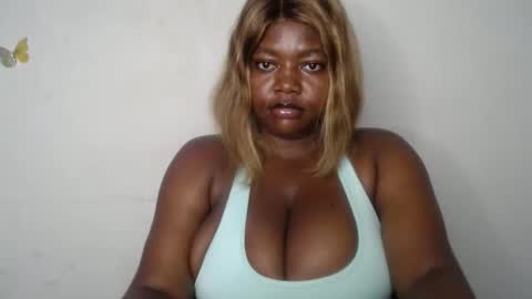 mila online show from November 21, 2025, 8:40 pm