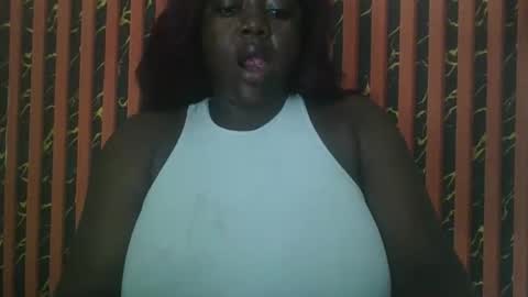 Snapshot of lovecumsluttie chatting on May 3, 2026, 7:25 am mila online show from May 3, 2026, 7:25 am