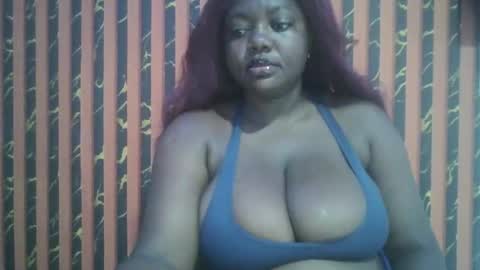 Snapshot of lovecumsluttie chatting on May 4, 2026, 4:41 am mila online show from May 4, 2026, 4:41 am