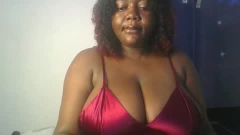 Snapshot of lovecumsluttie chatting on May 11, 2026, 3:01 am mila online show from May 11, 2026, 3:01 am