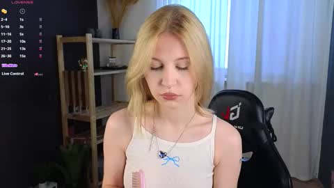 God like girl Ann online show from September 21, 2025, 9:11 am