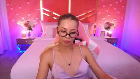 Snapshot of loveedove chatting on June 23, 2026, 12:03 pm loveedove online show from June 23, 2026, 12:03 pm