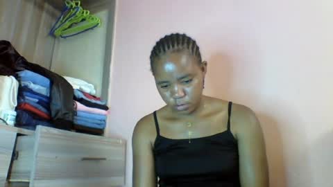 lovegal335 online show from July 13, 2026, 10:40 am