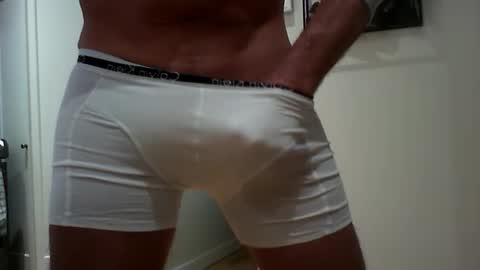 Snapshot of lovehairyone chatting on February 24, 2025, 6:26 pm lovehairyone online show from February 24, 2025, 6:26 pm