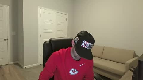 lovehatlovers online show from January 27, 2025, 12:37 pm