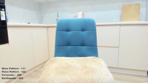 Kate Kim online show from February 5, 2025, 10:51 am