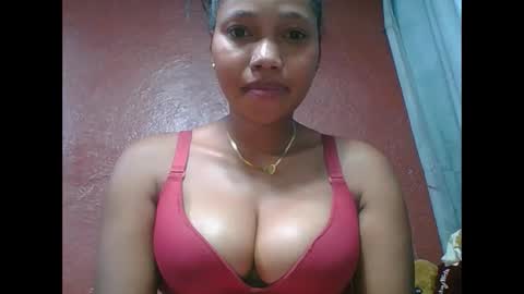 loveinlife750427 online show from October 21, 2025, 2:18 pm