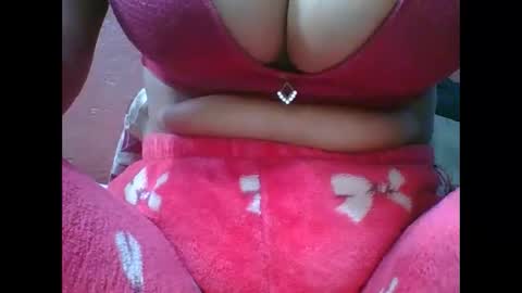 loveinlife750427 online show from January 15, 2026, 5:12 am