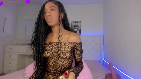 Val online show from October 26, 2025, 10:25 pm