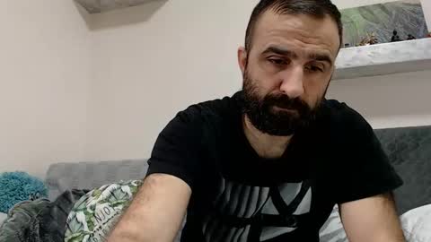 loveivat80 online show from December 13, 2024, 6:21 am