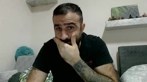 loveivat80 online show from December 21, 2024, 4:52 am