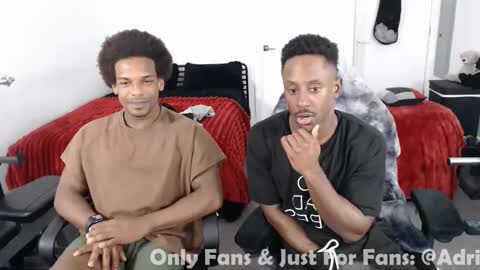 loveleexd21 online show from April 19, 2026, 9:17 pm