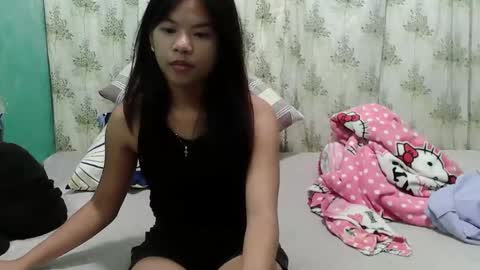 lovellypussy4u online show from December 5, 2025, 2:58 pm