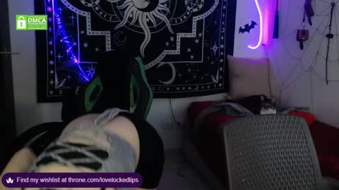 Alex  Violet online show from November 5, 2025, 2:33 am