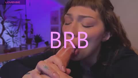 Elsa online show from November 18, 2025, 5:45 am