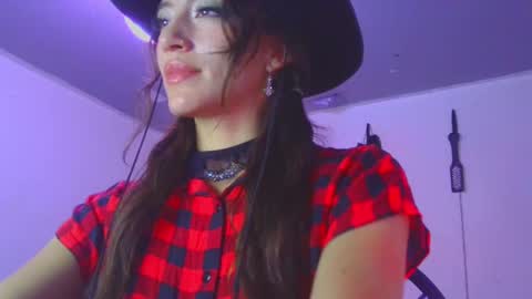 Snapshot of lovely_akira_xwx chatting on February 28, 2025, 6:10 am Tami online show from February 28, 2025, 6:10 am