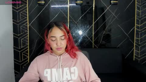 lovely_ashlee online show from December 3, 2024, 3:52 am