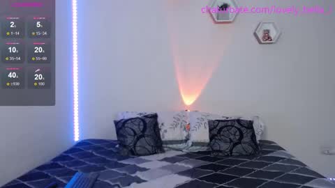 Snapshot of lovely_bella_ chatting on December 18, 2024, 9:29 pm BELLA online show from December 18, 2024, 9:29 pm