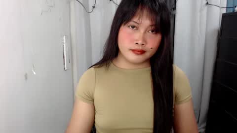 lovely_carmen_intown online show from October 4, 2025, 6:39 pm