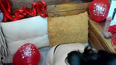 Chloe online show from February 14, 2025, 3:58 pm