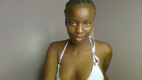 Choco online show from November 26, 2025, 5:47 pm