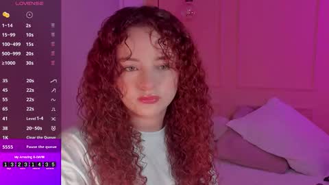 Snapshot of lovely_emma18 chatting on November 8, 2025, 1:44 pm Emma online show from November 8, 2025, 1:44 pm