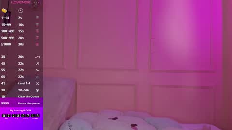 Snapshot of lovely_emma18 chatting on November 14, 2025, 1:32 pm Emma online show from November 14, 2025, 1:32 pm