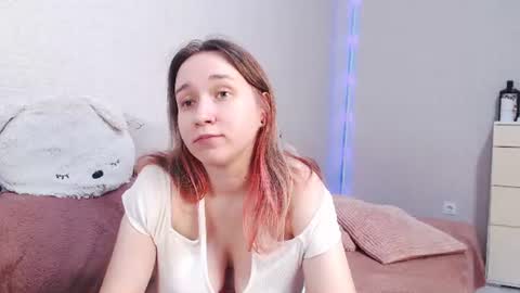 Snapshot of lovely_hayley chatting on June 9, 2026, 10:21 pm Lovely Hayley online show from June 9, 2026, 10:21 pm