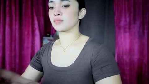 Snapshot of lovely_kurtny04 chatting on April 28, 2026, 5:40 pm LOVE online show from April 28, 2026, 5:40 pm
