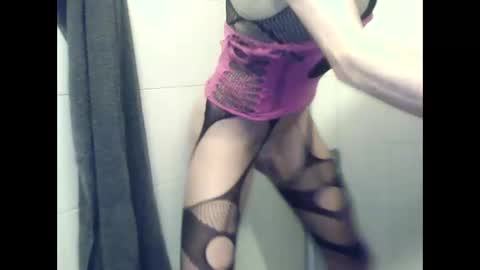 Snapshot of lovely_me165244 chatting on December 19, 2024, 11:25 pm mooie man online show from December 19, 2024, 11:25 pm