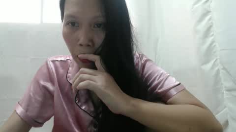 lovely_pinayxxx online show from April 3, 2026, 7:39 am