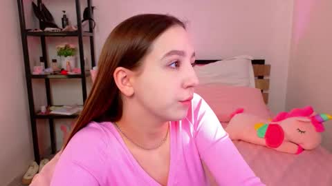 Lolly online show from September 18, 2025, 1:40 am