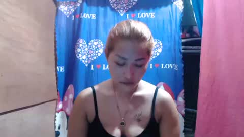Snapshot of lovely_singlemom chatting on August 5, 2026, 12:57 am ask me dear online show from August 5, 2026, 12:57 am